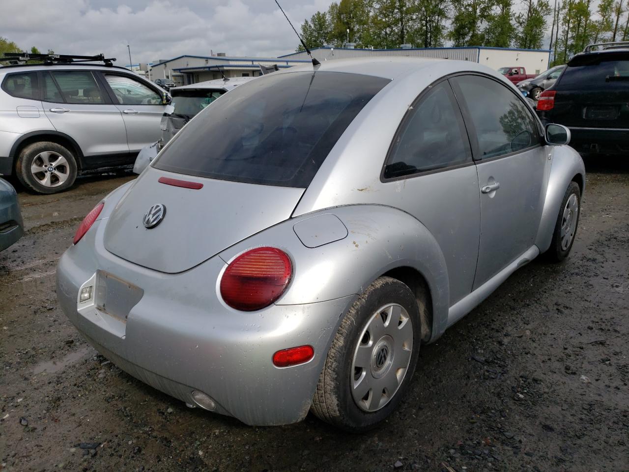 Photo 4 from auction – 2002 VOLKSWAGEN NEW BEETLE with VIN 3VWCP21C52M415146