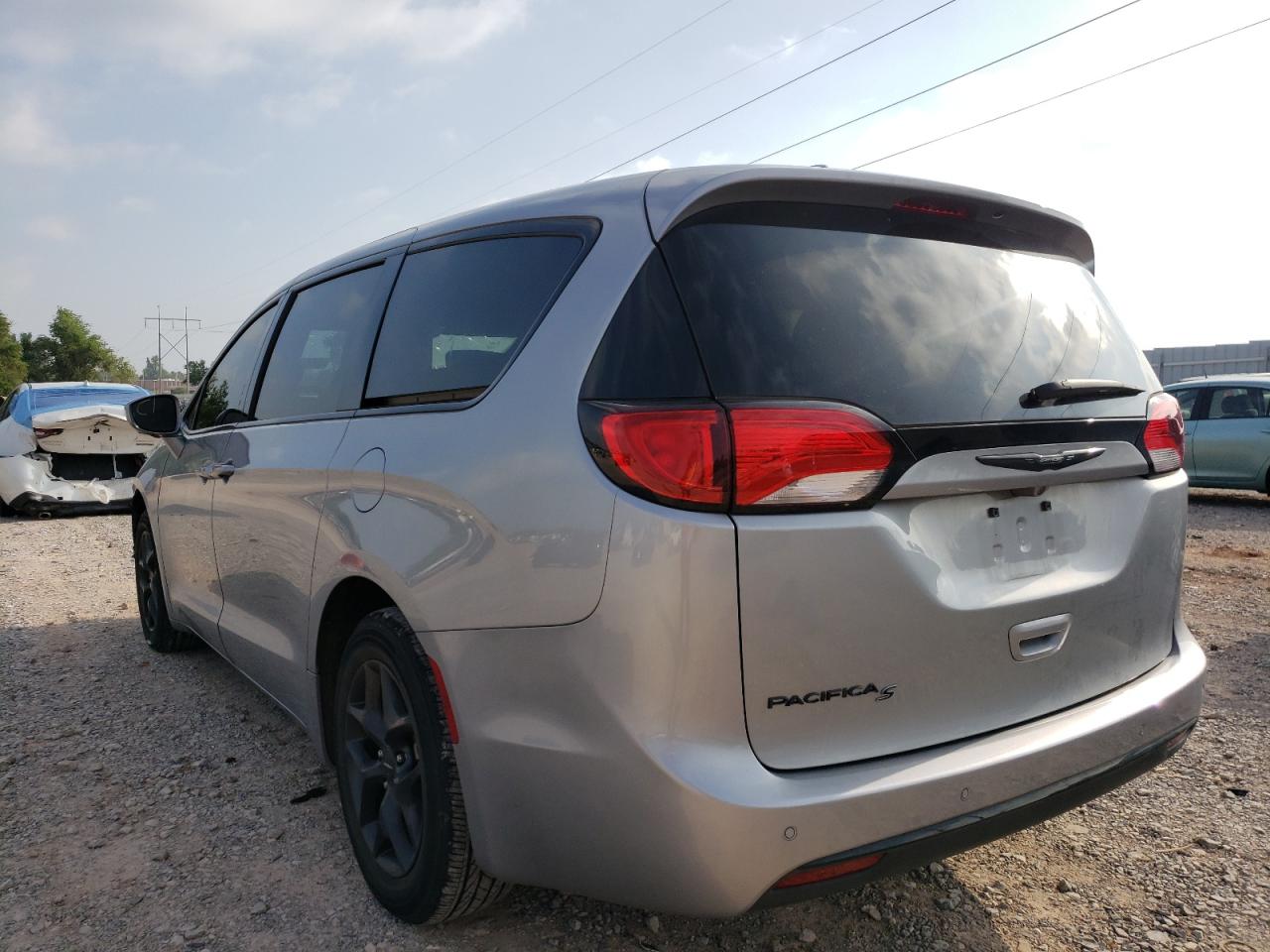 Photo 3 from auction – 2020 CHRYSLER PACIFICA T with VIN 2C4RC1FG7LR150772