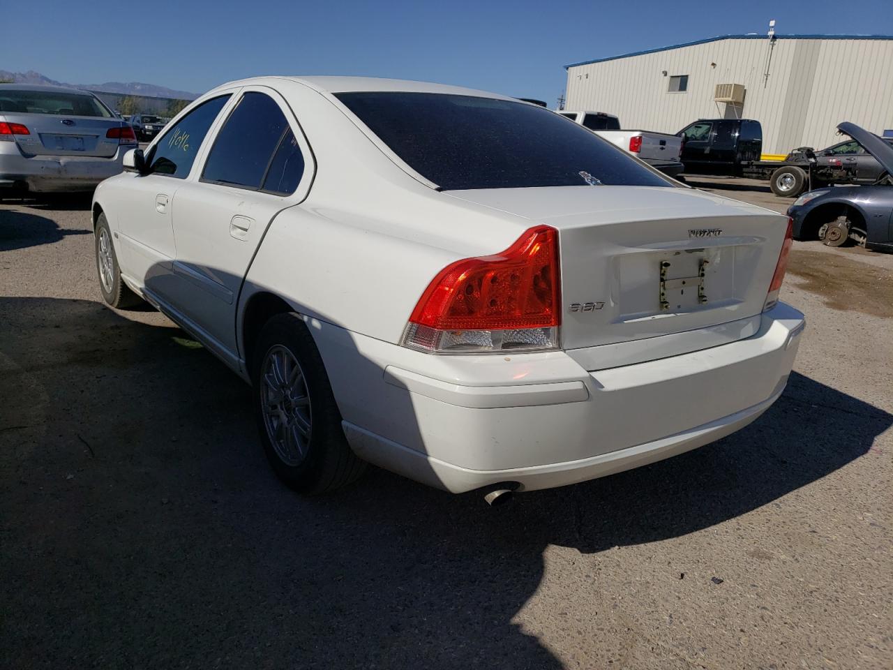 Photo 3 from auction – 2005 VOLVO S60 with VIN YV1RS612152427794