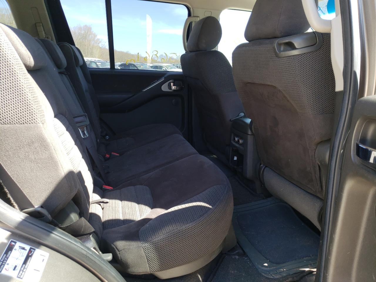 Photo 6 from auction – 2006 NISSAN PATHFINDER with VIN 5N1AR18W26C653702