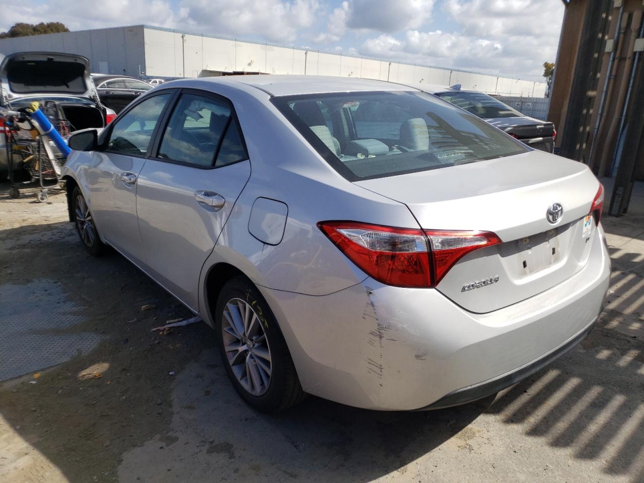 Photo 3 from auction – 2014 TOYOTA COROLLA L with VIN 5YFBURHE8EP033021