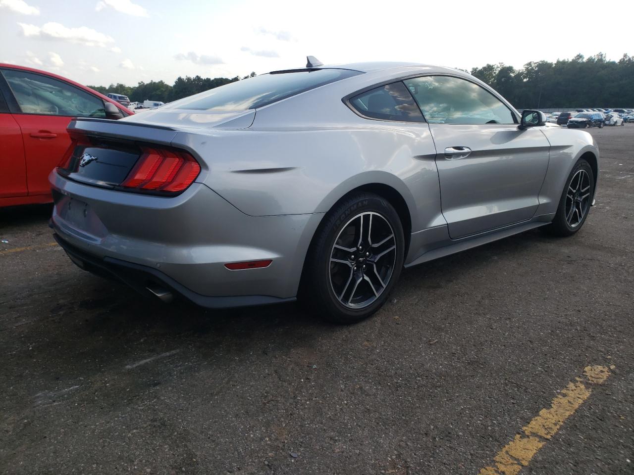 Photo 4 from auction – 2020 FORD MUSTANG with VIN 1FA6P8TH5L5136658