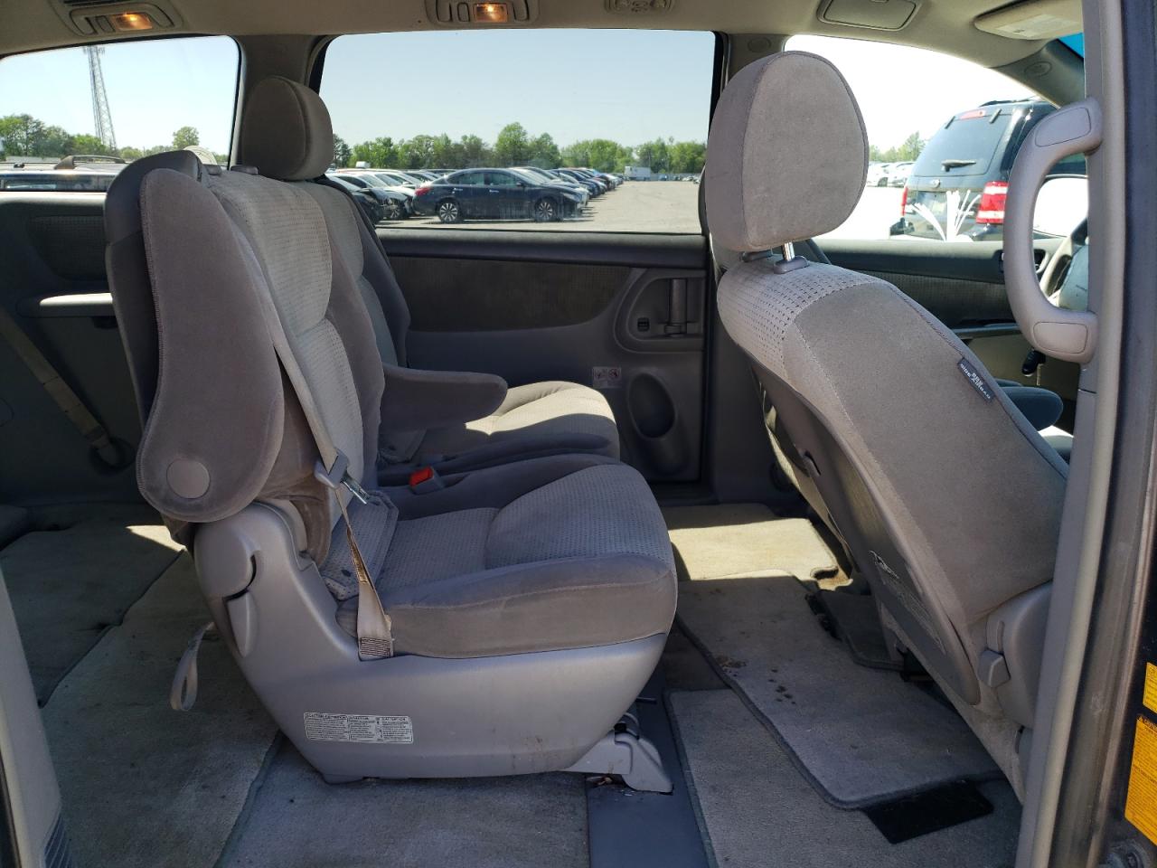 Photo 6 from auction – 2007 TOYOTA SIENNA CE with VIN 5TDZK23C57S041685