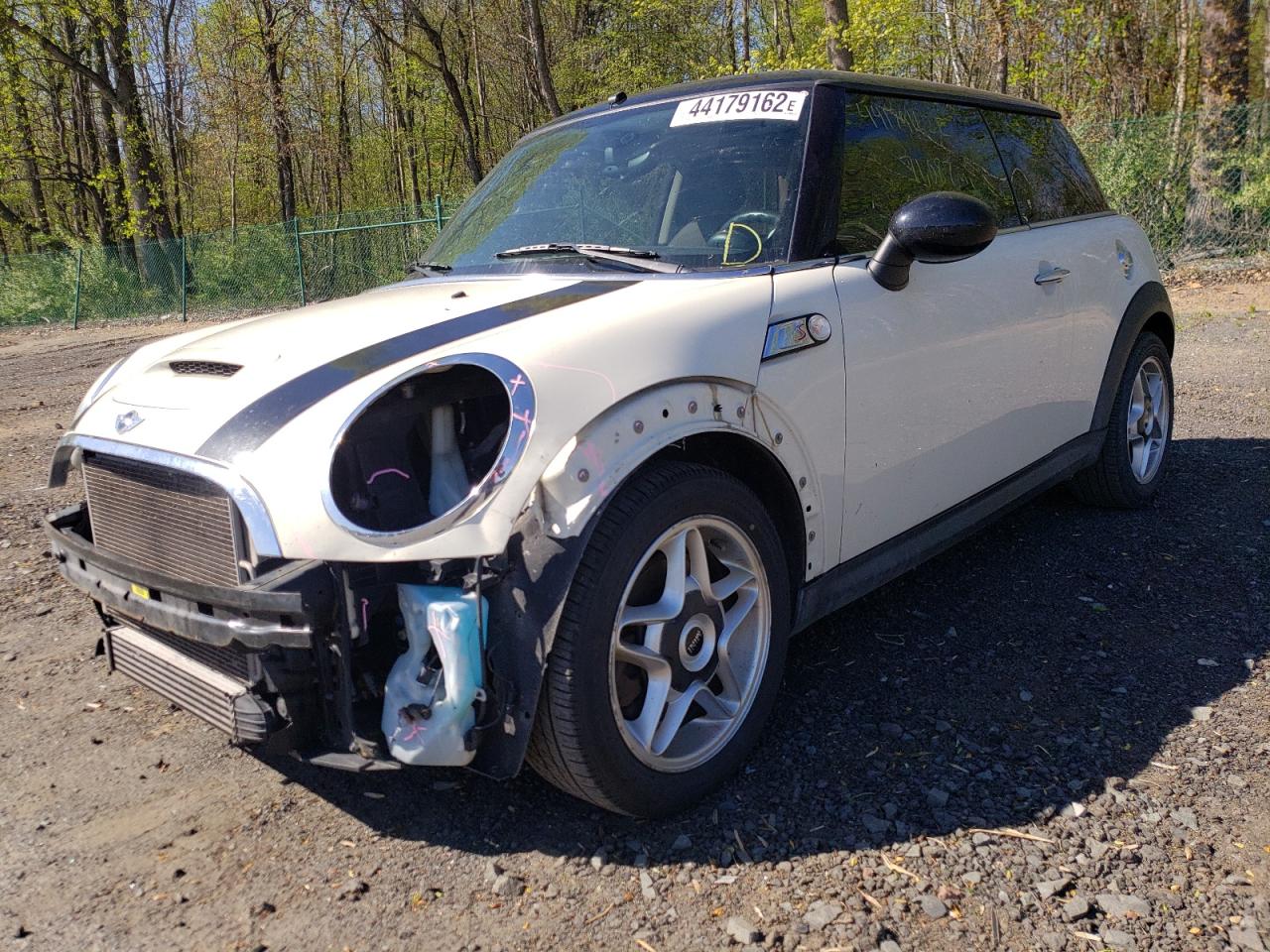 Photo 2 from auction – 2008 MINI COOPER S with VIN WMWMF73508TV32162