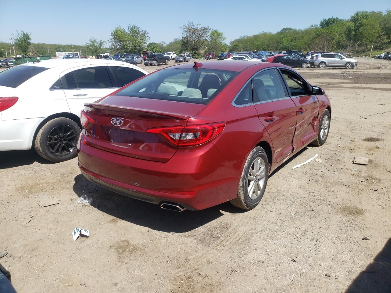 Photo 4 from auction – 2015 HYUNDAI SONATA SE with VIN 5NPE24AF1FH099207