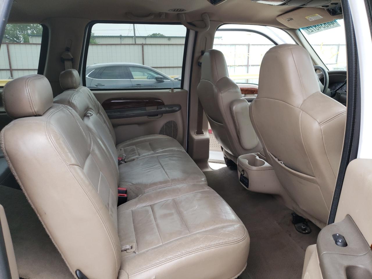 Photo 6 from auction – 2002 FORD EXCURSION with VIN 1FMNU42L22EA77706