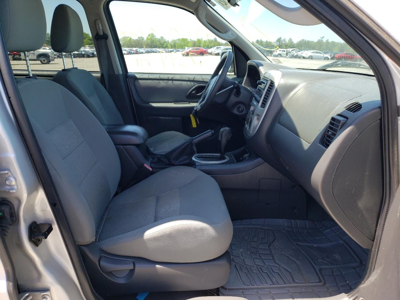 Photo 5 from auction – 2007 FORD ESCAPE XLT with VIN 1FMCU03127KC02791