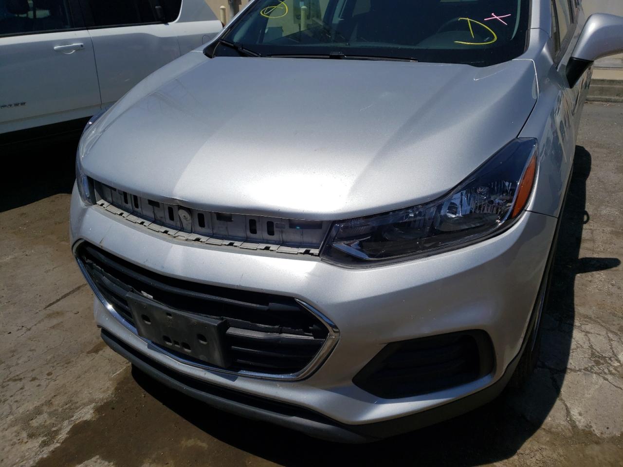 Photo 9 from auction – 2019 CHEVROLET TRAX LS with VIN 3GNCJKSB6KL383105