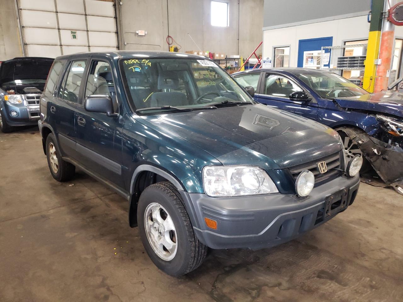 HONDA CR-V 1997 with VIN JHLRD1840VC044646 - Photo from auction