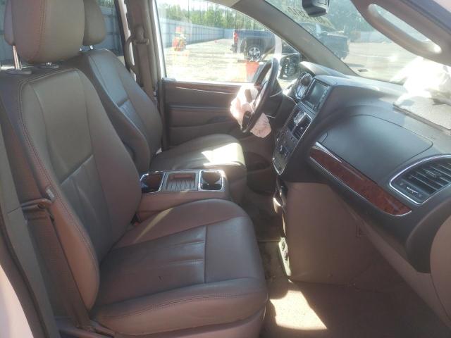 Photo 5 from auction – 2016 CHRYSLER TOWN & COU with VIN 2C4RC1BG9GR296893