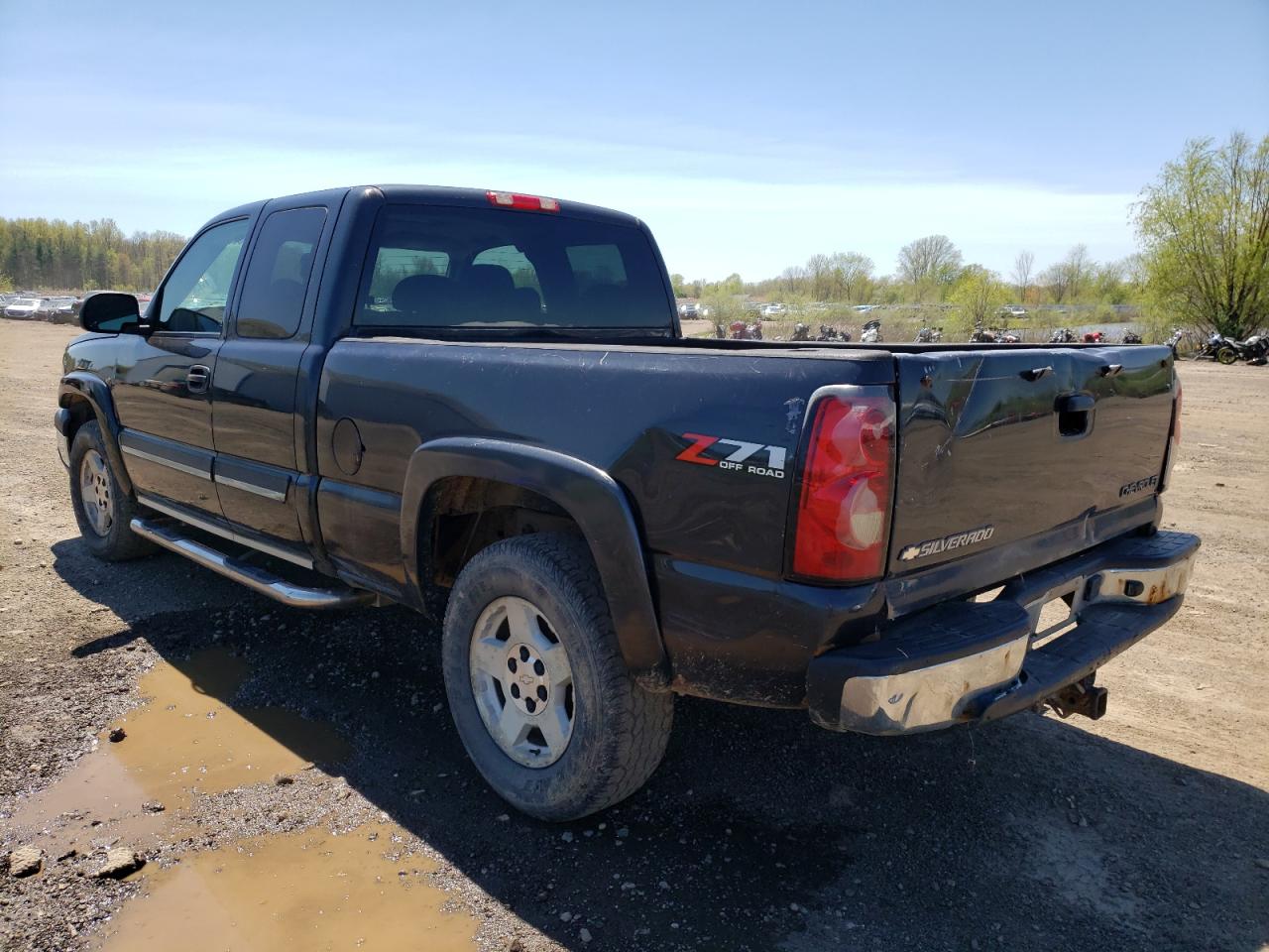 Photo 3 from auction – 2005 CHEVROLET SILVERADO with VIN 1GCEK19B65E317401