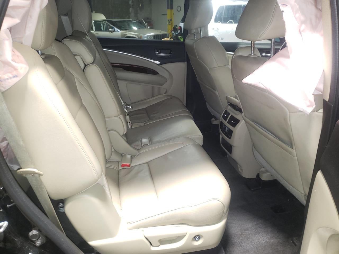 Photo 17 from auction – 2016 ACURA MDX with VIN 5FRYD4H26GB015889
