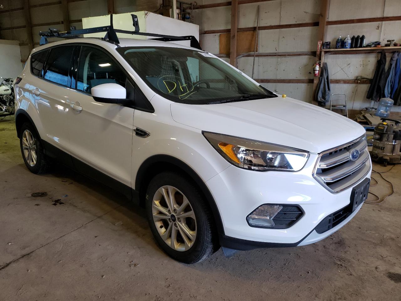 FORD ESCAPE SE 2017 with VIN 1FMCU0GD0HUC99516 - Photo from auction