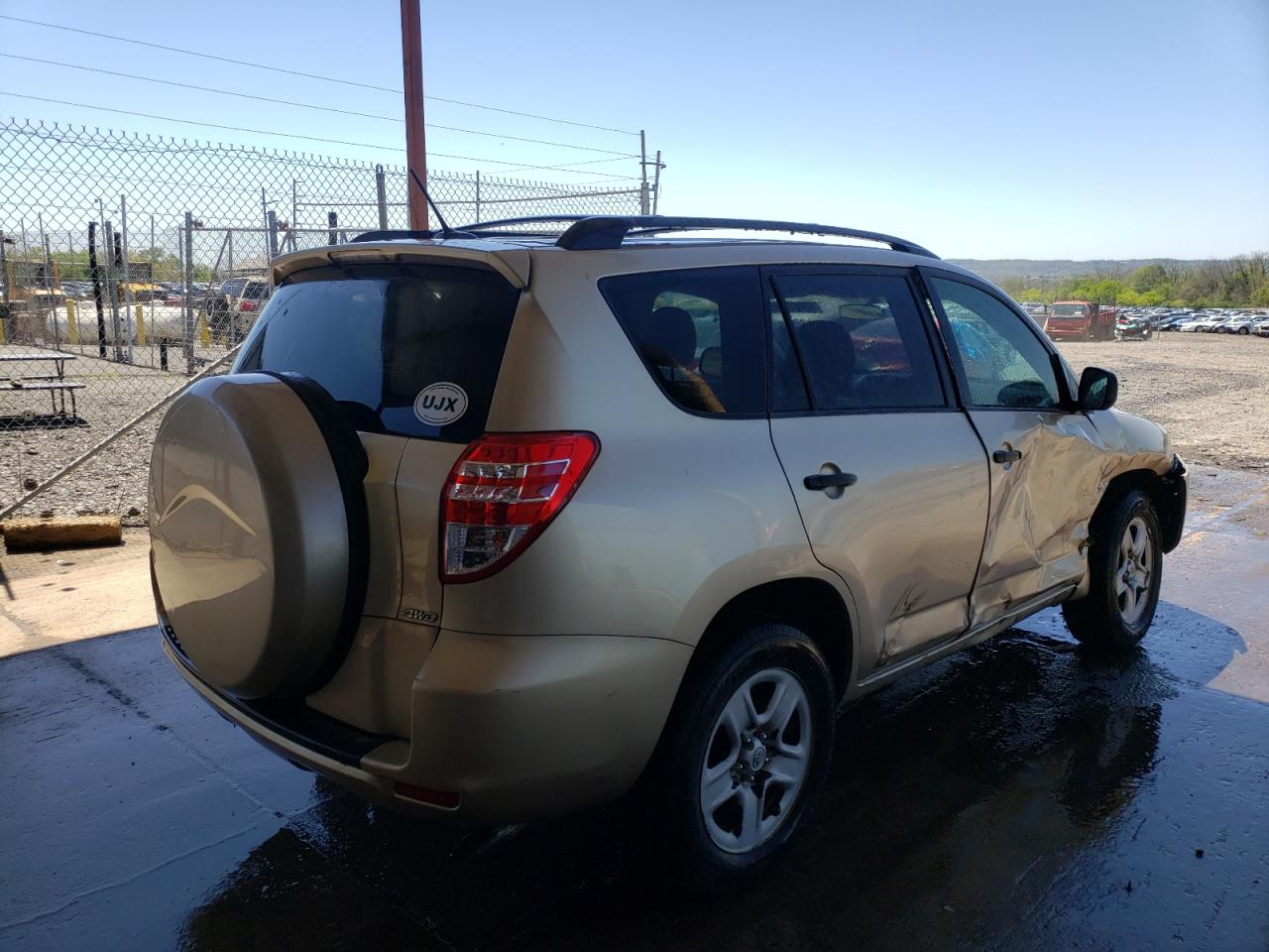 Photo 4 from auction – 2011 TOYOTA RAV4 with VIN 2T3BF4DV8BW140641