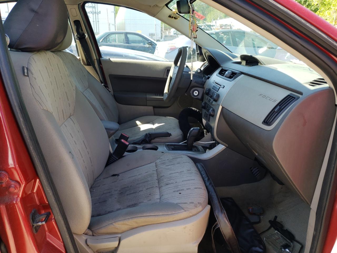 Photo 5 from auction – 2010 FORD FOCUS SE with VIN 1FAHP3FN3AW277183