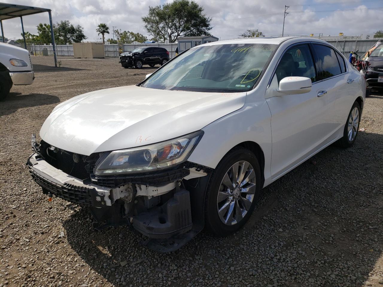 Photo 2 from auction – 2013 HONDA ACCORD EXL with VIN 1HGCR3F80DA014984