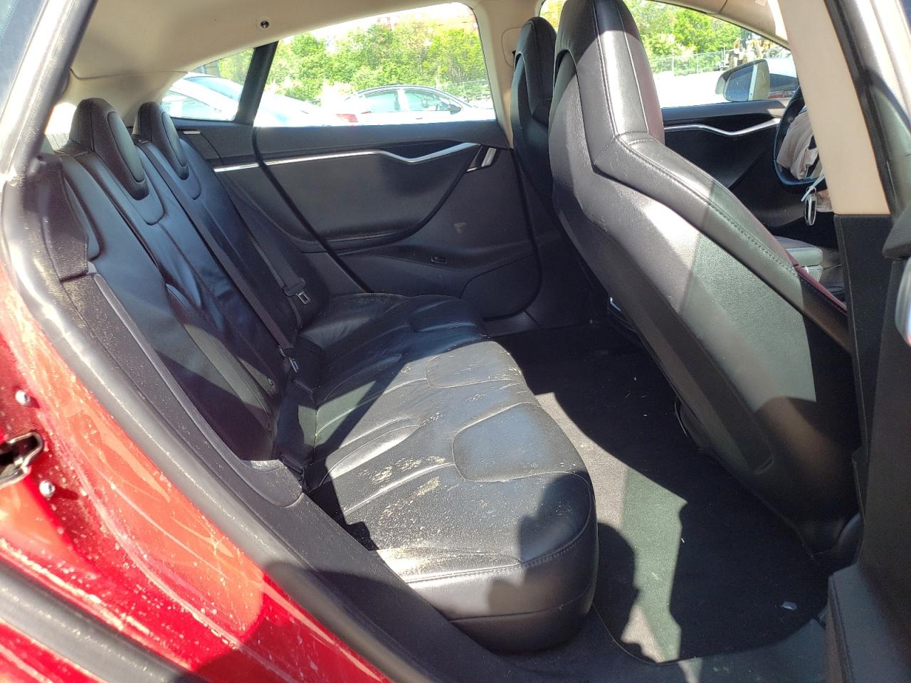Photo 6 from auction – 2013 TESLA MODEL S with VIN 5YJSA1AC1DFP10312