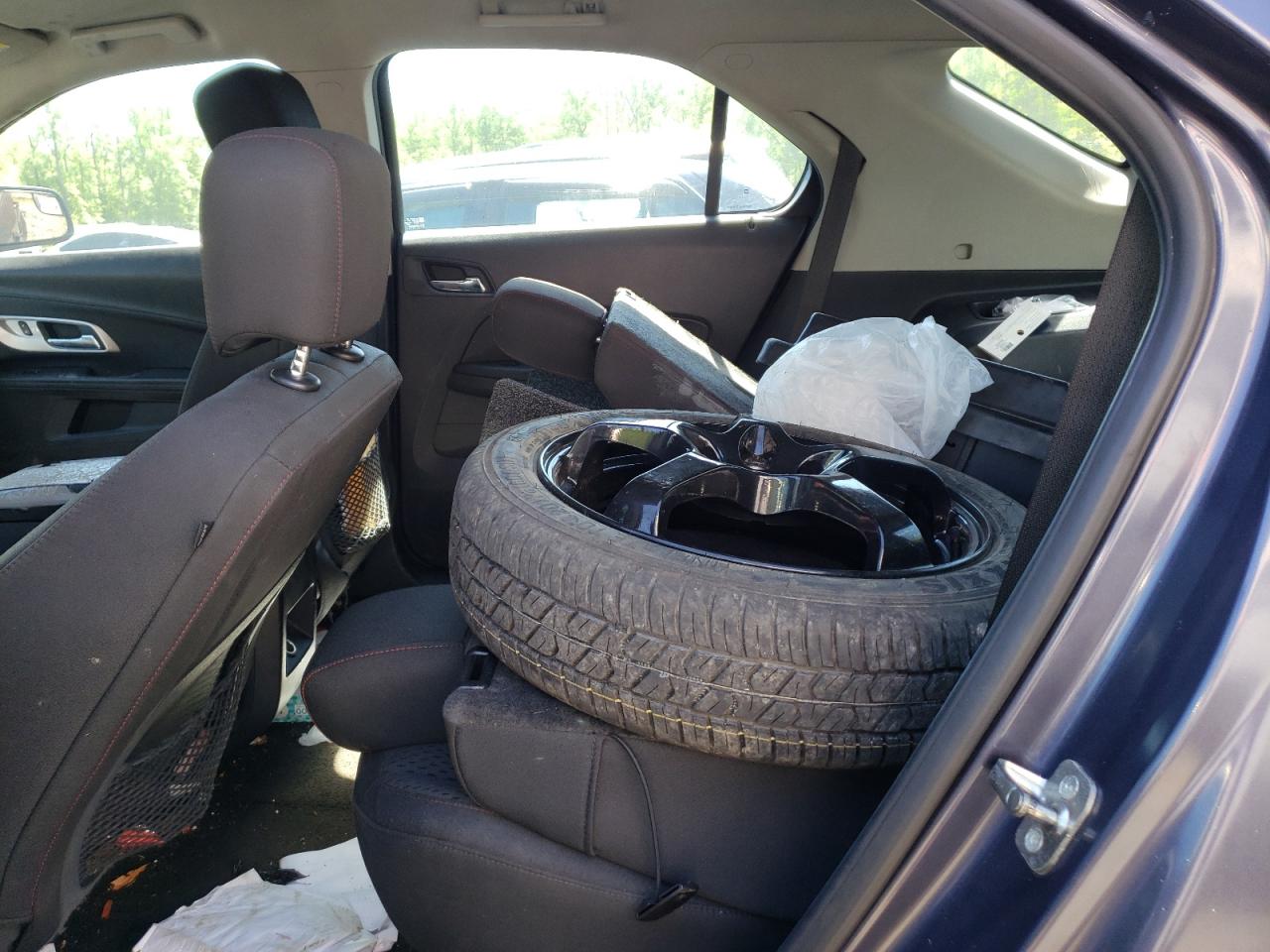 Photo 6 from auction – 2014 CHEVROLET EQUINOX LS with VIN 2GNFLEEK9E6140451