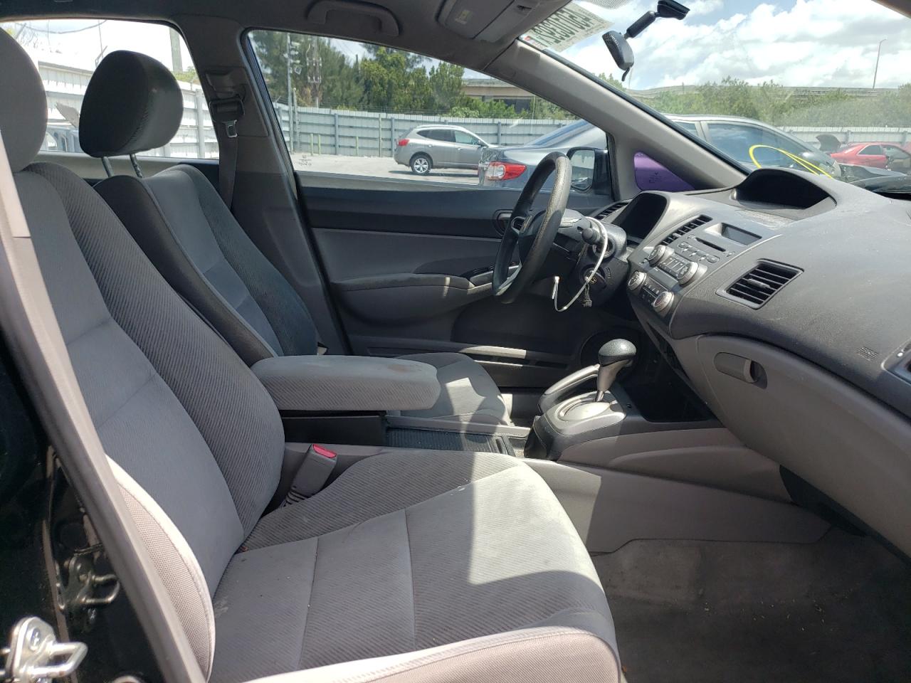 Photo 5 from auction – 2011 HONDA CIVIC with VIN 19XFA1F54BE007365