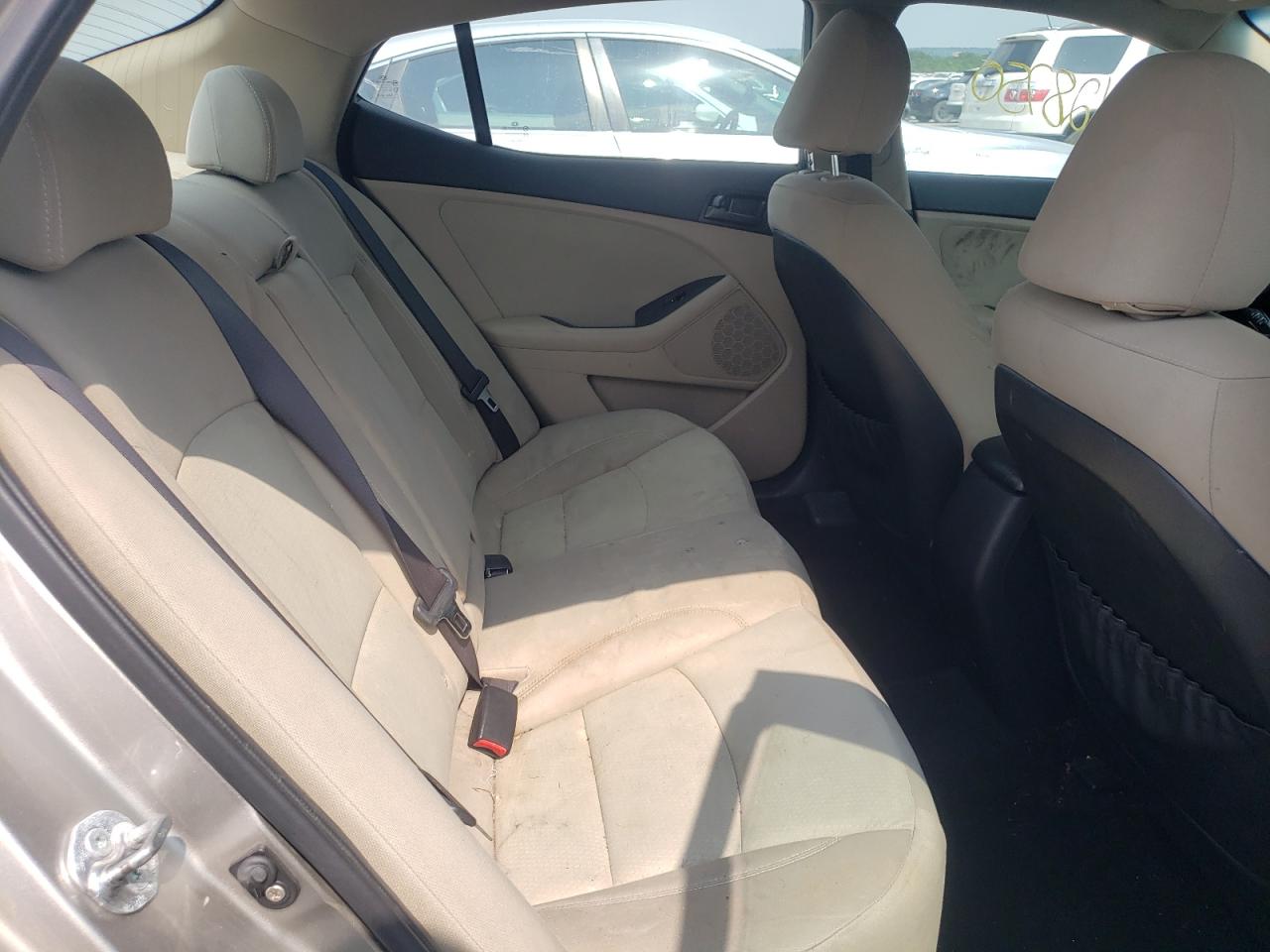 Photo 6 from auction – 2013 KIA OPTIMA LX with VIN KNAGM4A77D5376142