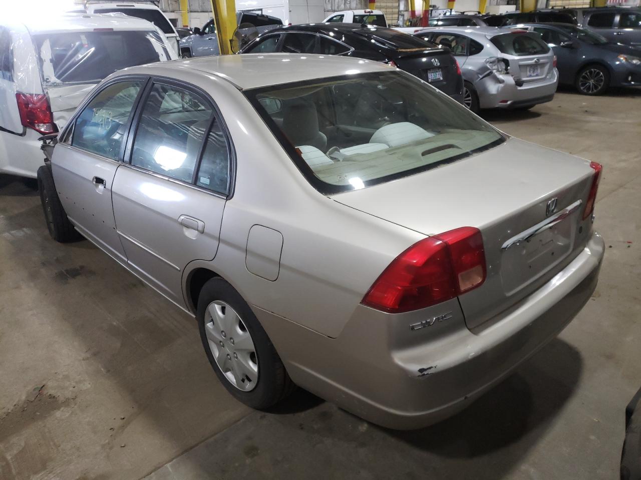 Photo 3 from auction – 2001 HONDA CIVIC EX with VIN 2HGES26711H547339