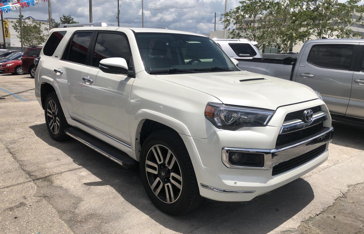 Photo 1 from auction – 2017 TOYOTA 4RUNNER SR with VIN JTEBU5JR1H5428564