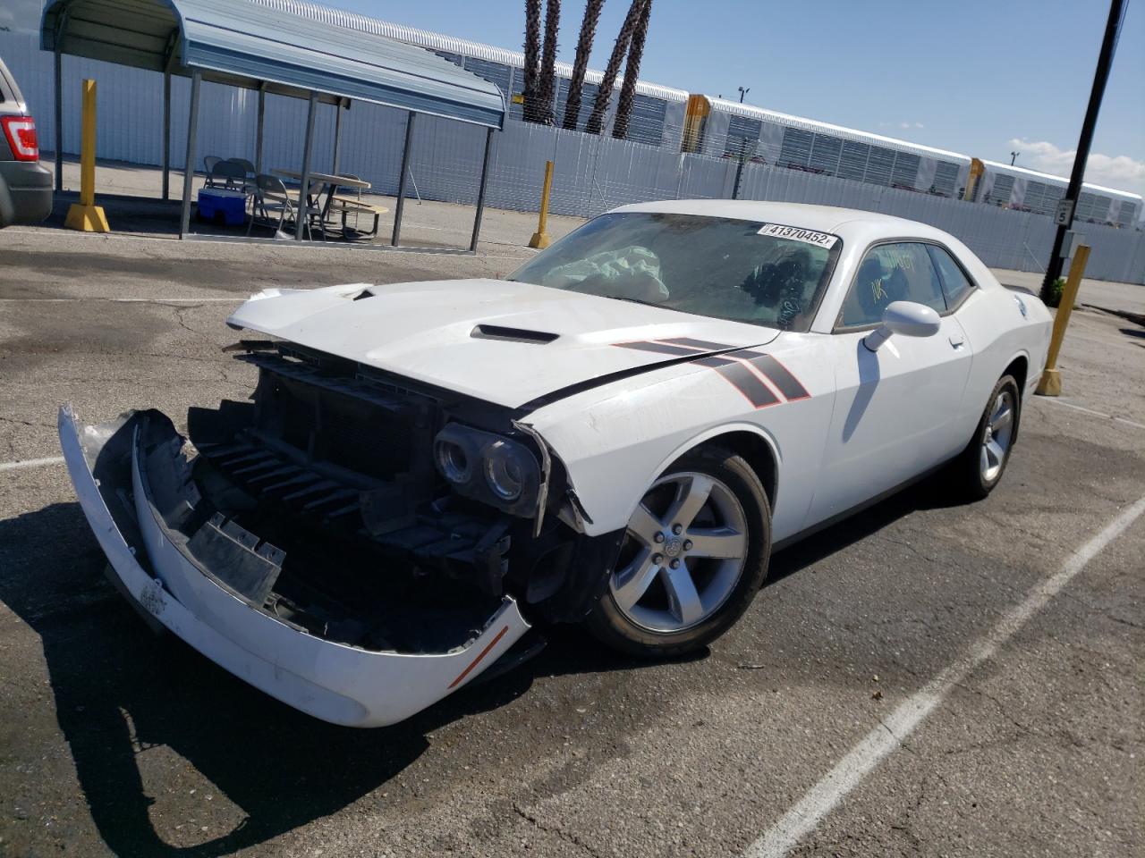 Photo 2 from auction – 2015 DODGE CHALLENGER with VIN 2C3CDZAG5FH821315