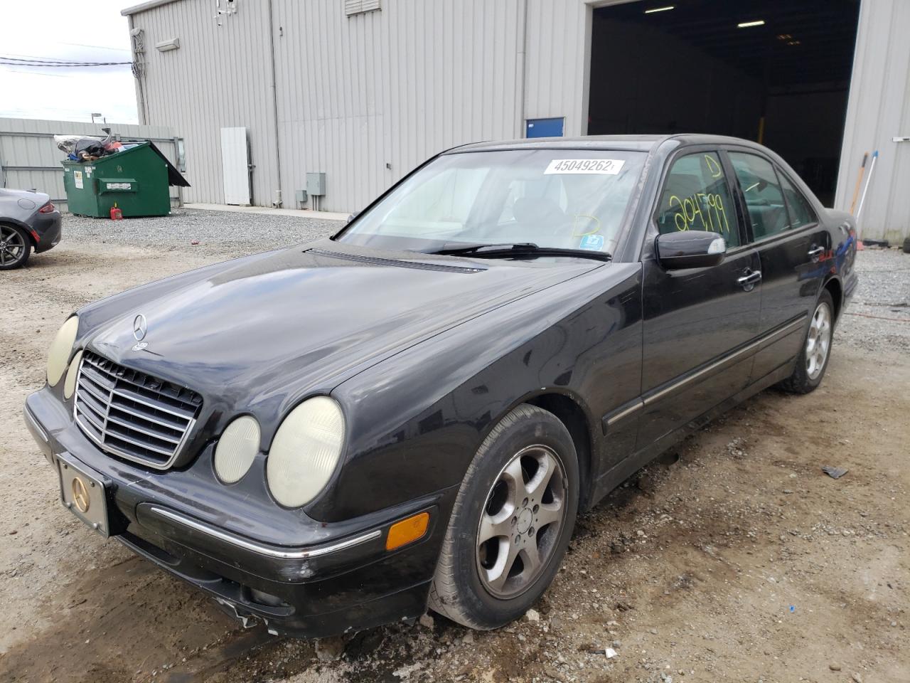 Photo 2 from auction – 2002 MERCEDES-BENZ E 320 with VIN WDBJF65J62B425820