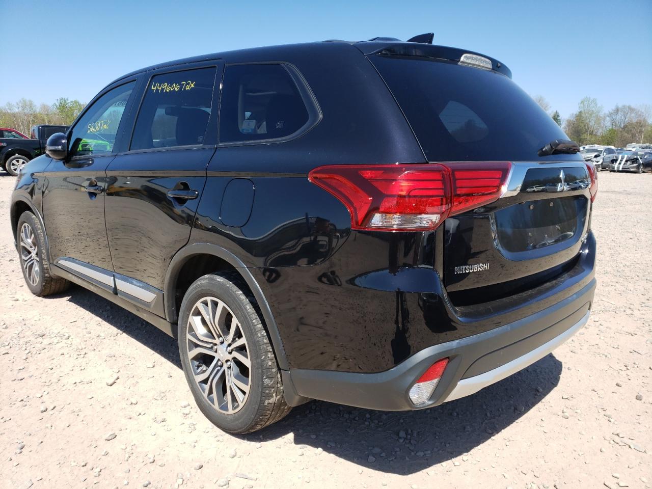 Photo 3 from auction – 2018 MITSUBISHI OUTLANDER with VIN JA4AZ3A36JZ001441