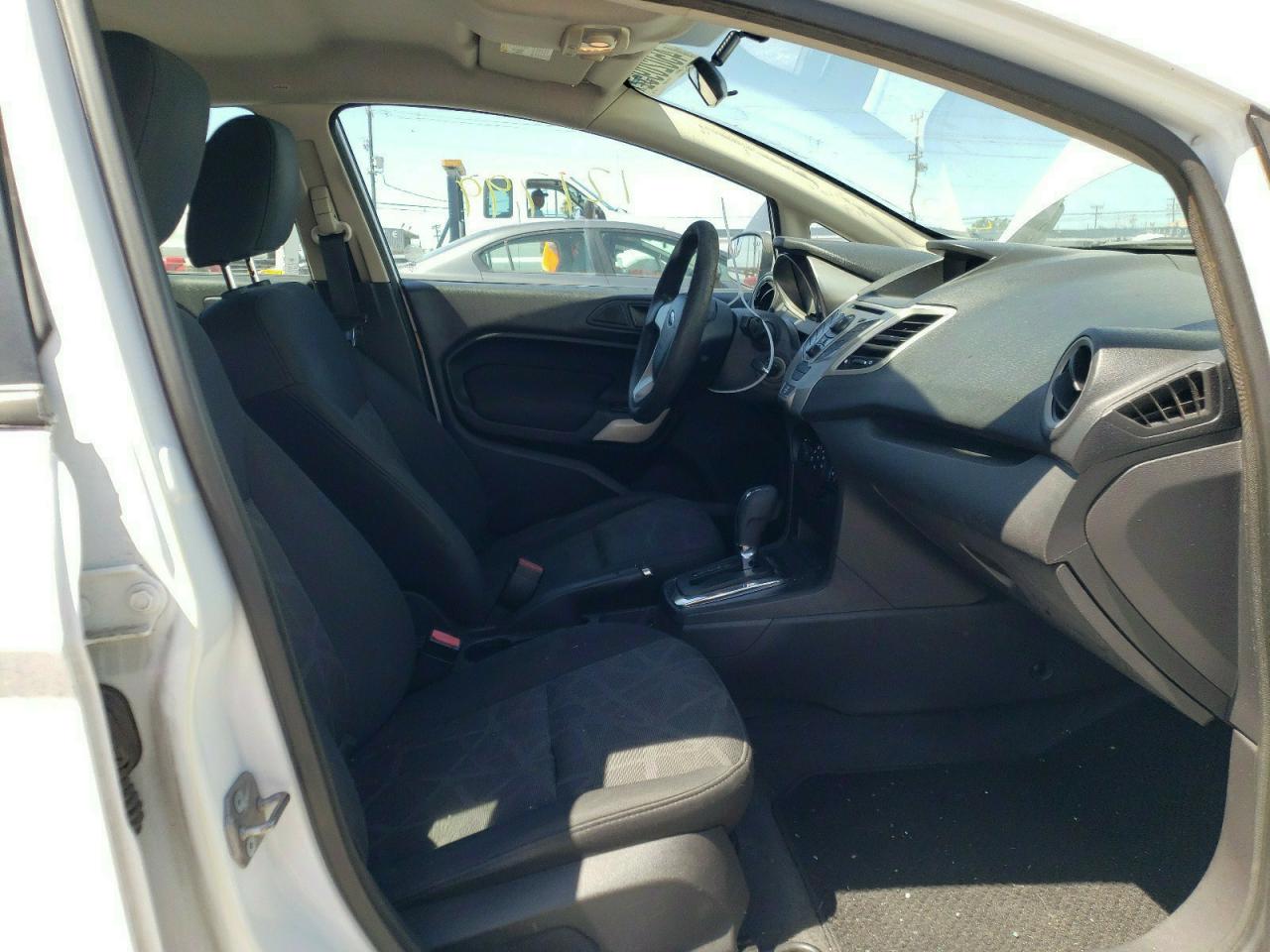 Photo 5 from auction – 2011 FORD FIESTA SE with VIN 3FADP4EJXBM167963