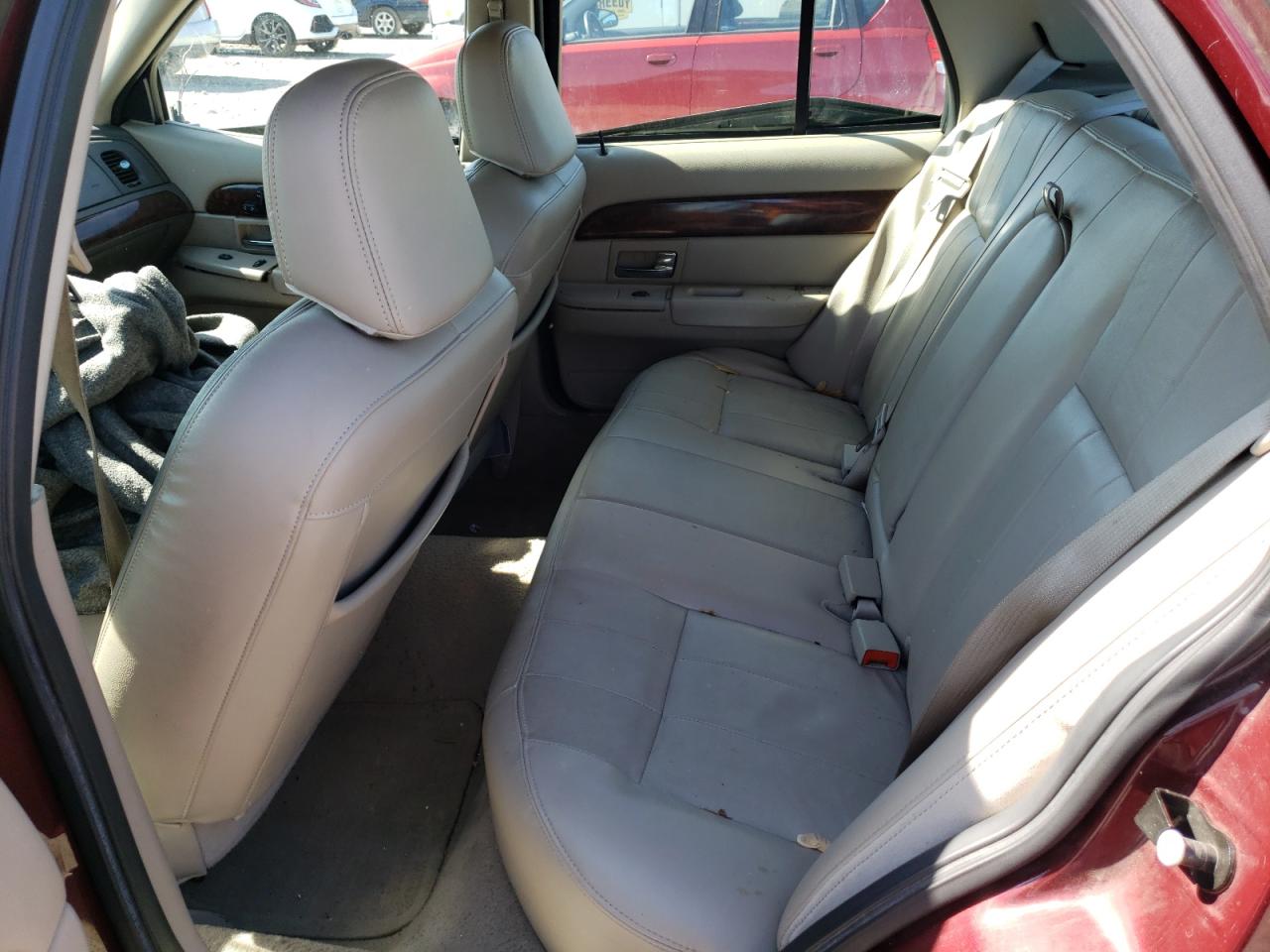 Photo 6 from auction – 2006 MERCURY GRAND MARQ with VIN 2MEFM75V66X641805