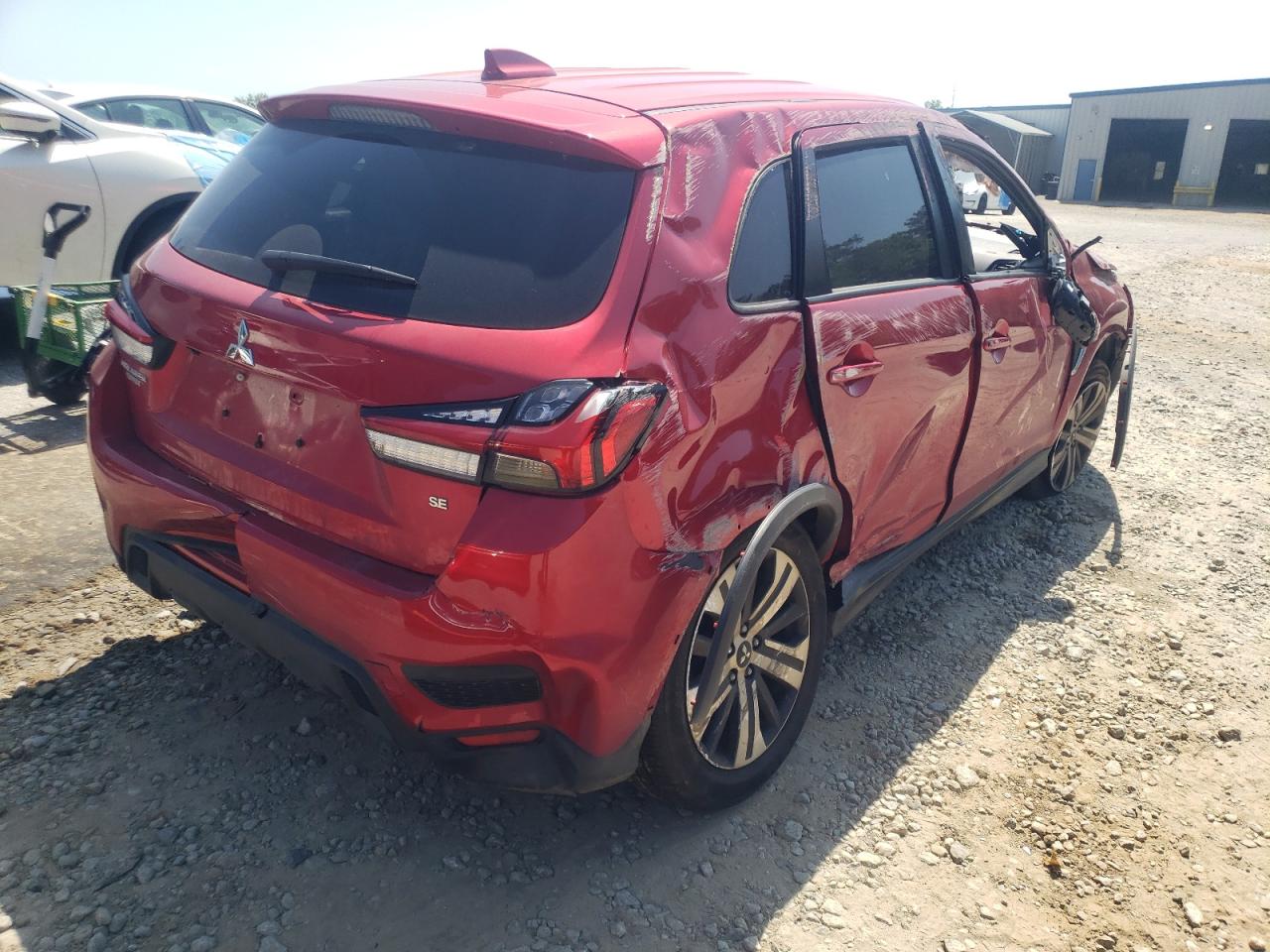 Photo 4 from auction – 2021 MITSUBISHI OUTLANDER with VIN JA4APVAU0MU012432