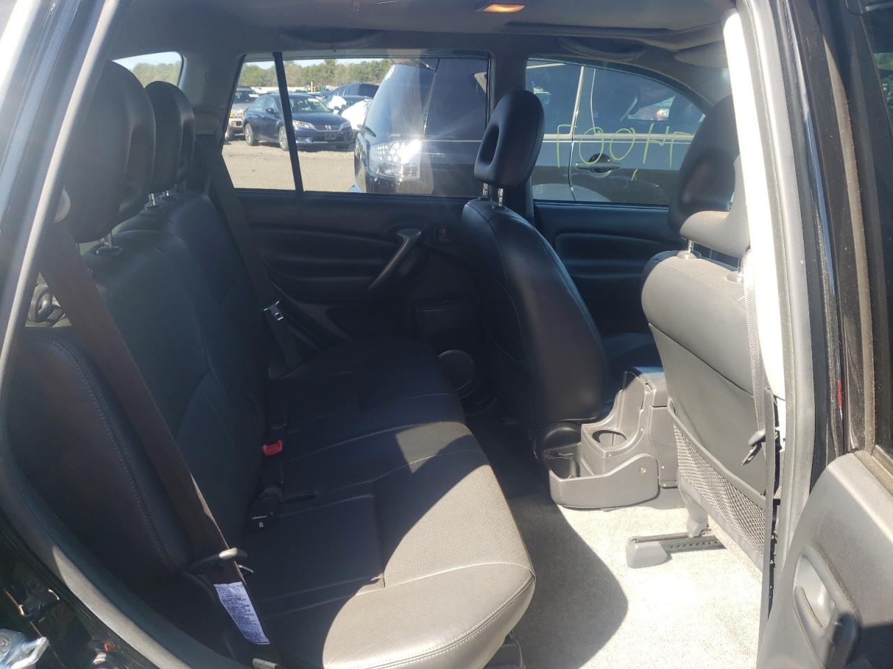 Photo 6 from auction – 2005 TOYOTA RAV4 with VIN JTEHD20V956043640