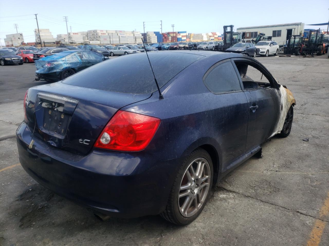 Photo 4 from auction – 2007 SCION TC with VIN JTKDE177270170035