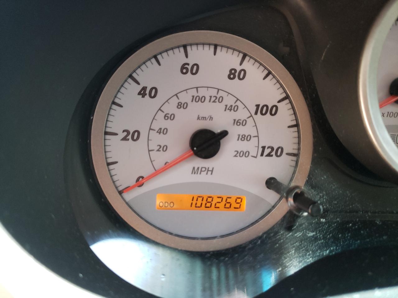 Photo 8 from auction – 2005 TOYOTA RAV4 with VIN JTEGD20V950093842