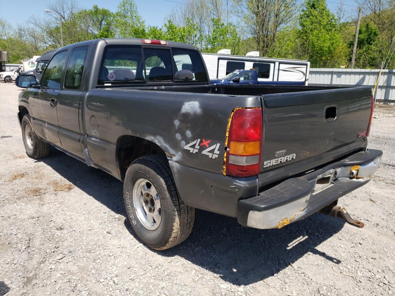 Photo 13 from auction – 2002 GMC SIERRA with VIN 2GTEK19V021148533
