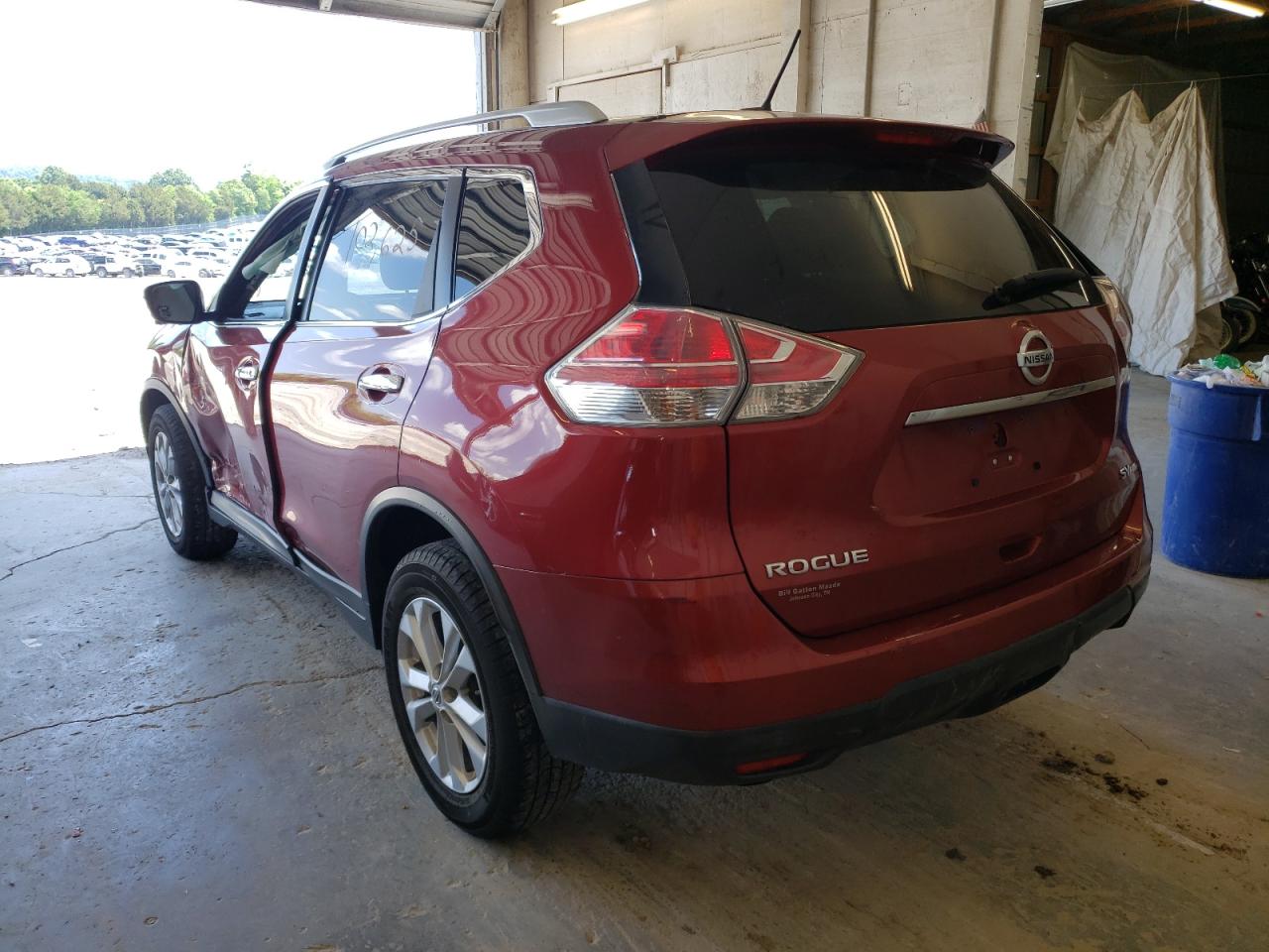 Photo 3 from auction – 2015 NISSAN ROGUE S with VIN KNMAT2MV4FP526564