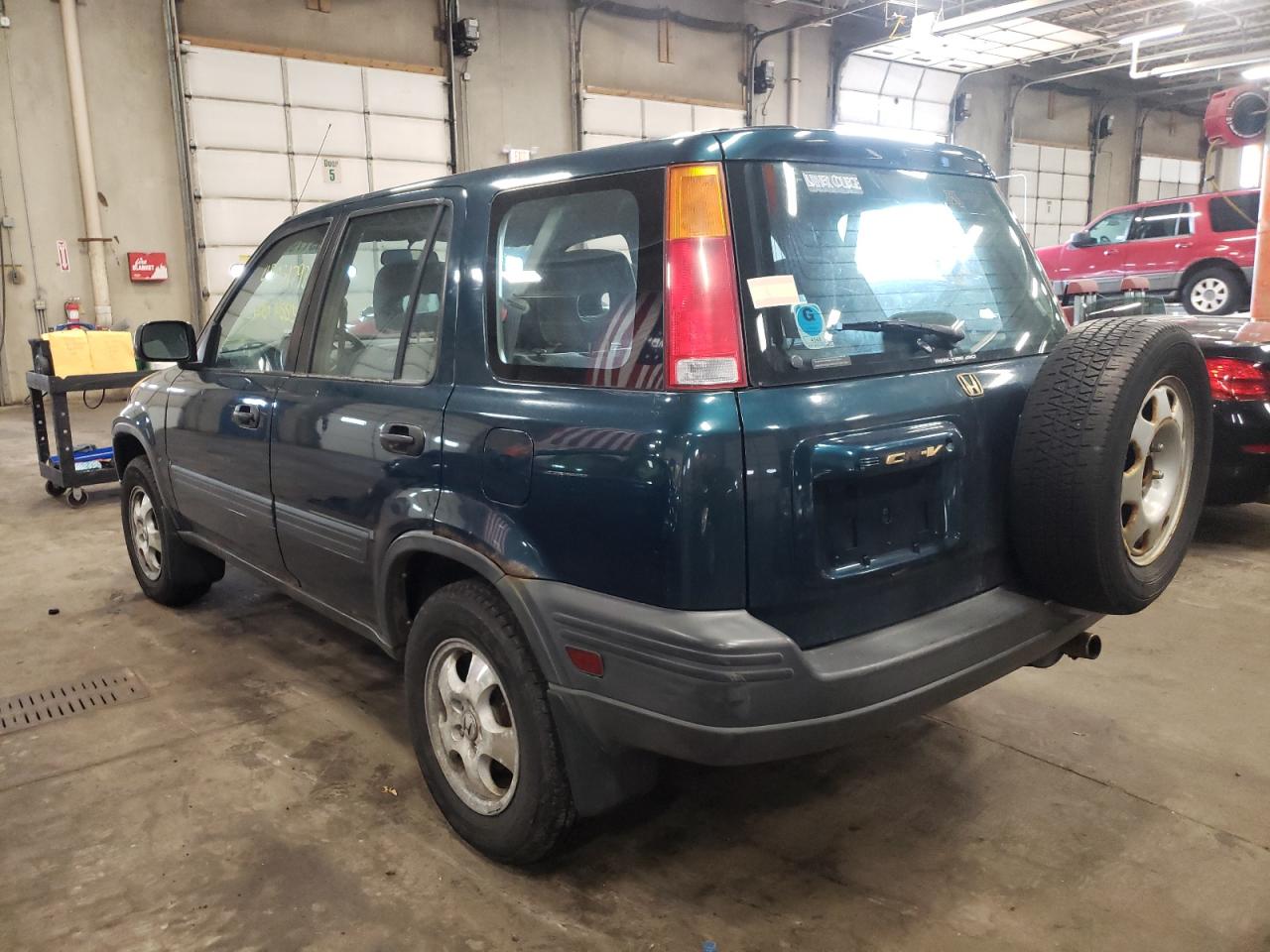 Photo 3 from auction – 1997 HONDA CR-V with VIN JHLRD1840VC044646