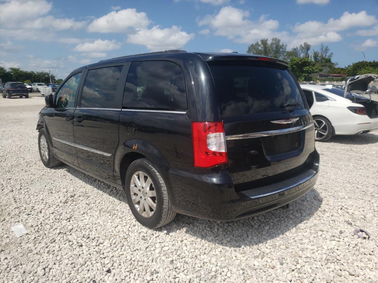 Photo 13 from auction – 2012 CHRYSLER TOWN & COU with VIN 2C4RC1BG5CR278997