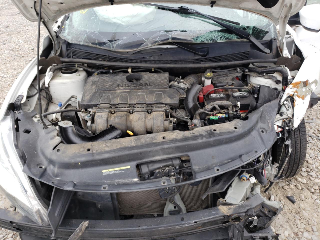 Photo 7 from auction – 2015 NISSAN SENTRA S with VIN 3N1AB7AP4FL672807