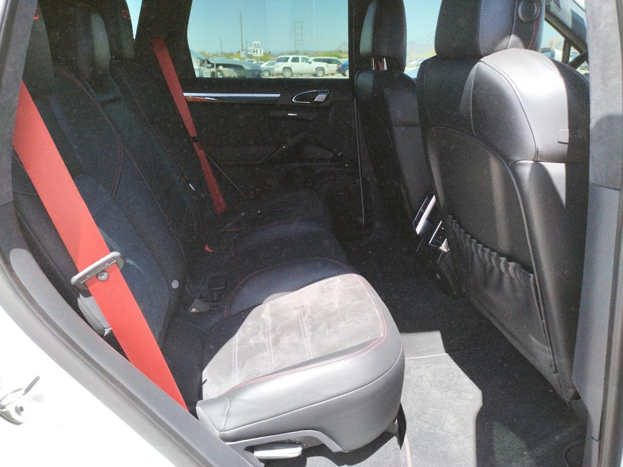 Photo 6 from auction – 2013 PORSCHE CAYENNE GT with VIN WP1AD2A21DLA76253