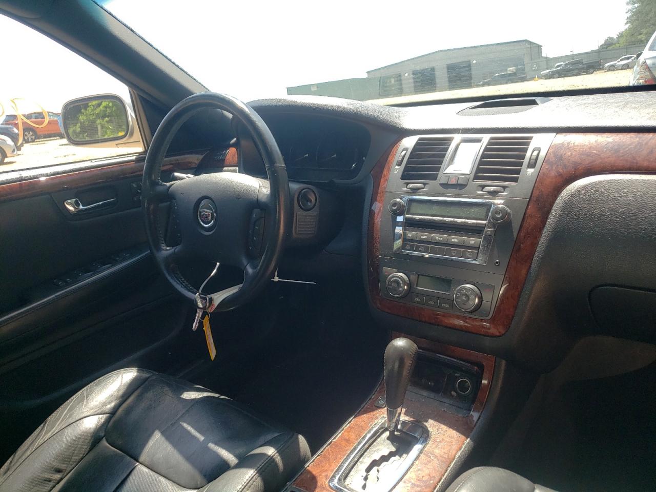 Photo 9 from auction – 2007 CADILLAC DTS with VIN 1G6KD57Y87U115716