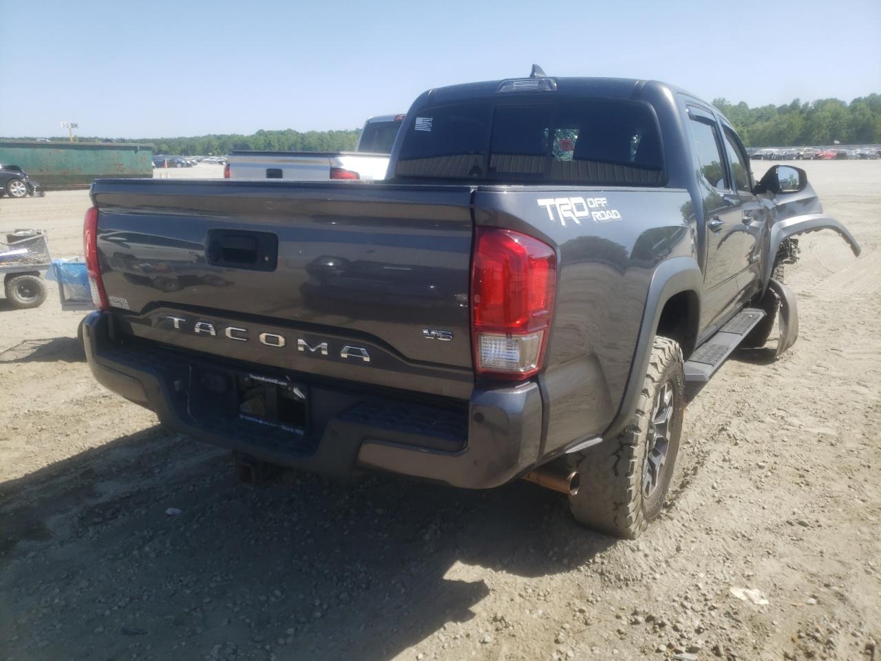 Photo 4 from auction – 2016 TOYOTA TACOMA DOU with VIN 3TMAZ5CN7GM005072
