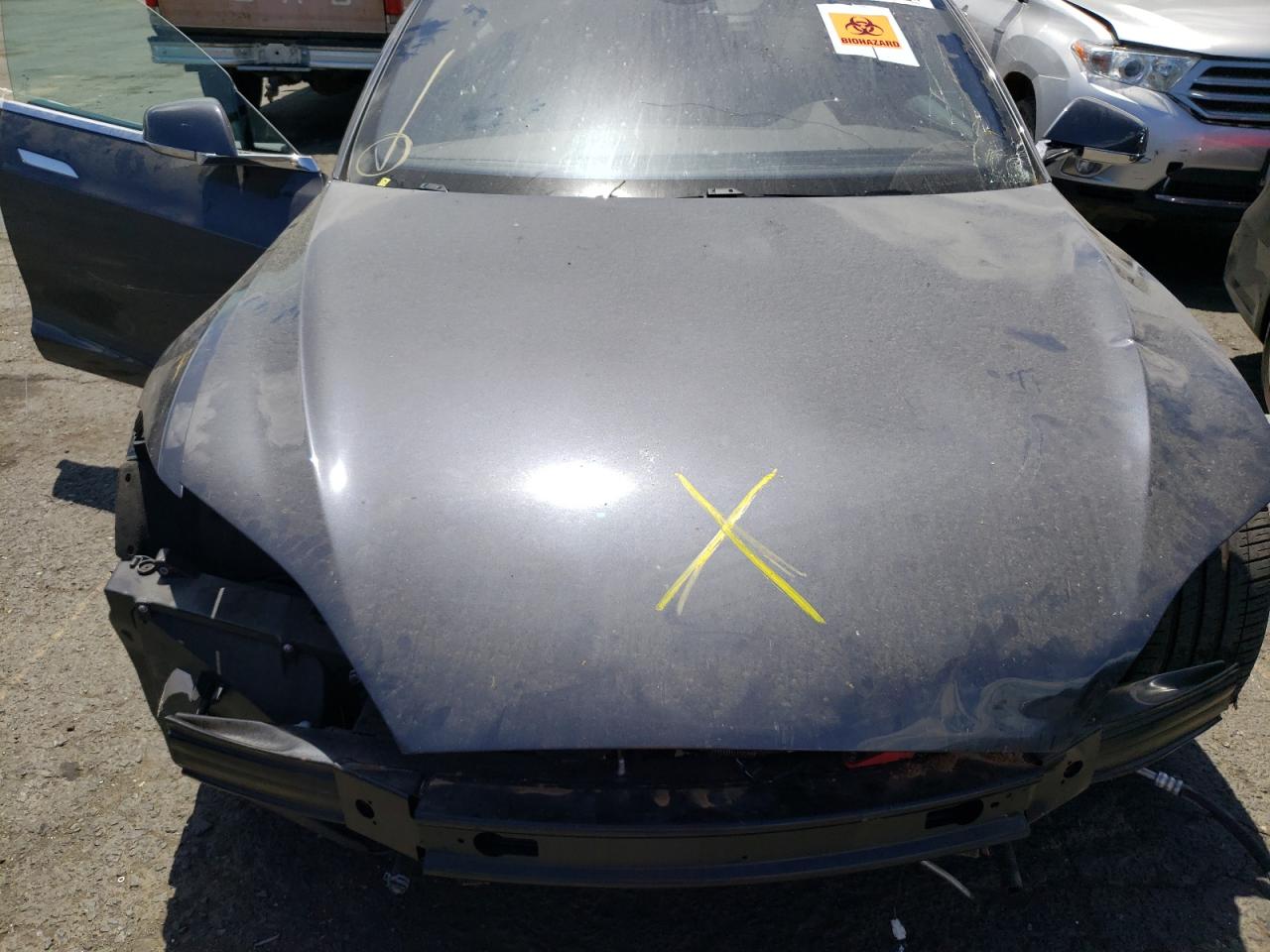 Photo 7 from auction – 2015 TESLA MODEL S 85 with VIN 5YJSA1H27FF098746