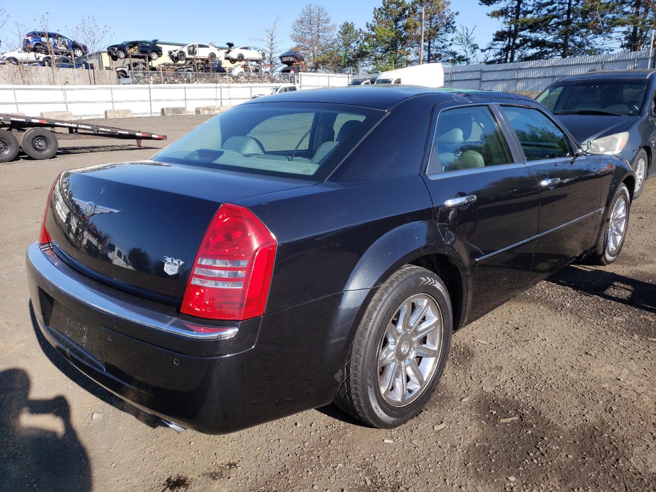 Photo 4 from auction – 2005 CHRYSLER 300C with VIN 2C3AA63H35H547521