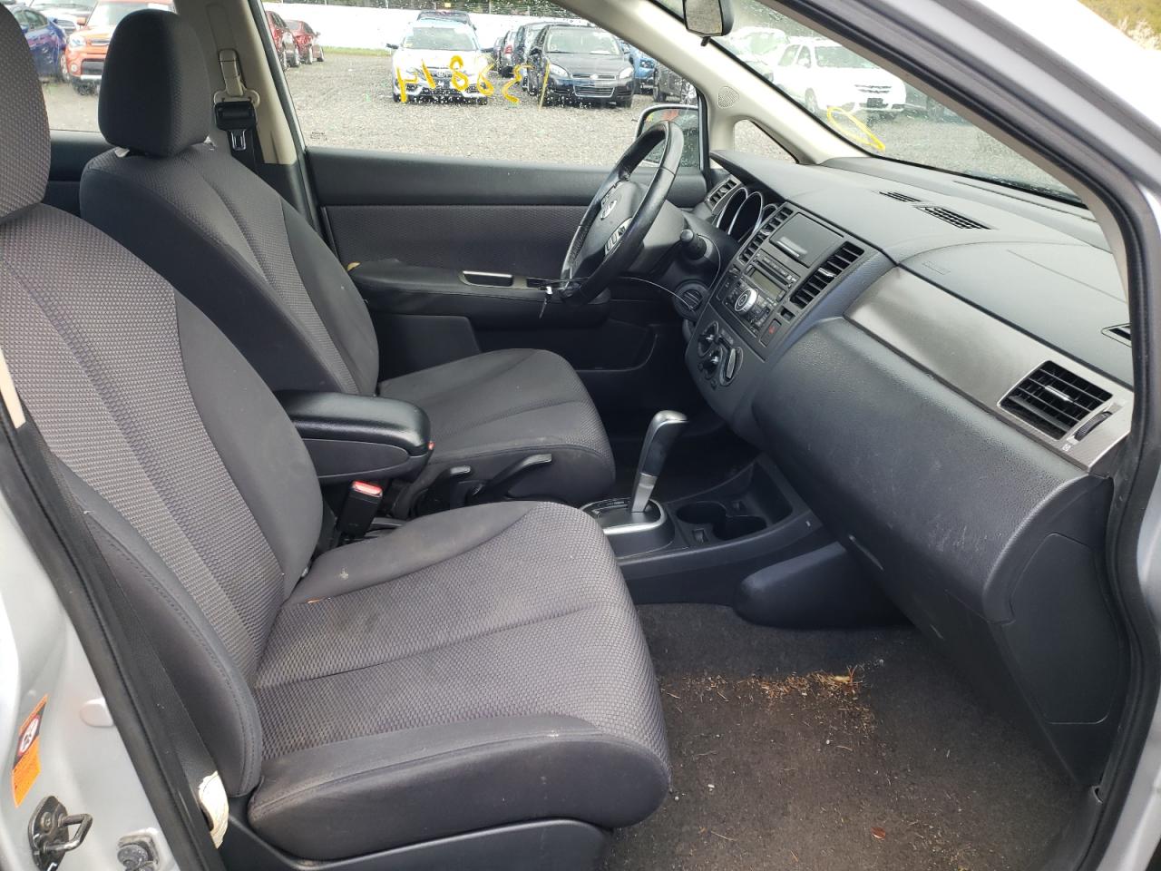 Photo 5 from auction – 2009 NISSAN VERSA S with VIN 3N1BC11E79L424603