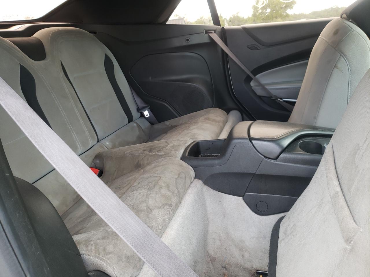 Photo 6 from auction – 2017 CHEVROLET CAMARO LT with VIN 1G1FB3DS4H0168438