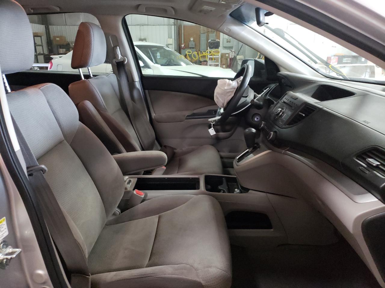 Photo 5 from auction – 2013 HONDA CRV with VIN 2HKRM3H57DH514496