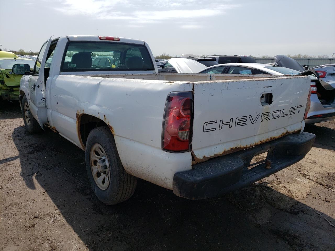 Photo 3 from auction – 2005 CHEVROLET SILVERADO with VIN 1GCEC14X35Z142825