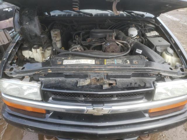 Photo 7 from auction – 2002 CHEVROLET BLAZER with VIN 1GNDT13W02K208828